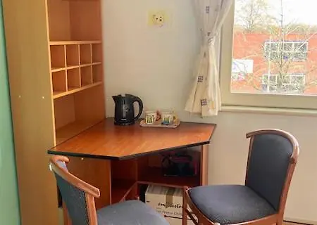 Amsterdam Edge Haven Homestay *